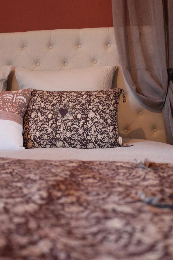 Les Chenes Rouges Bed & Breakfast Veyrines-de-Domme Exterior photo